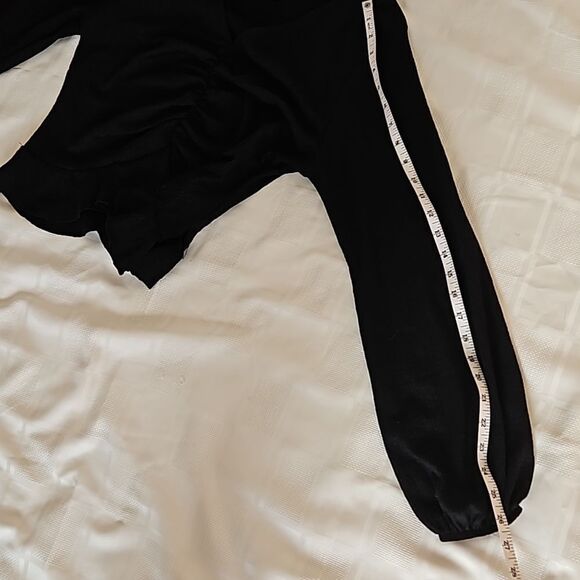 H&M Ruffled Long Sleeves Top Medium Black - Picture 9 of 16